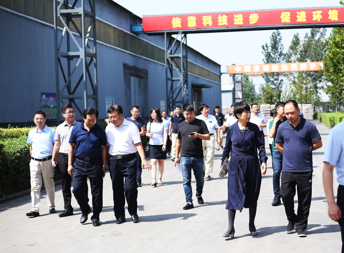 恒譽(yù)環(huán)保攜手中輪協(xié)成功舉辦“全國(guó)廢輪胎（橡膠）熱裂解技術(shù)裝備及行業(yè)發(fā)展專題會(huì)議”